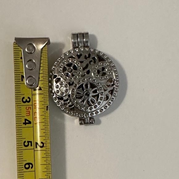 Lot of 7 Fragrance Diffuser Lockets - Picture 14 of 16